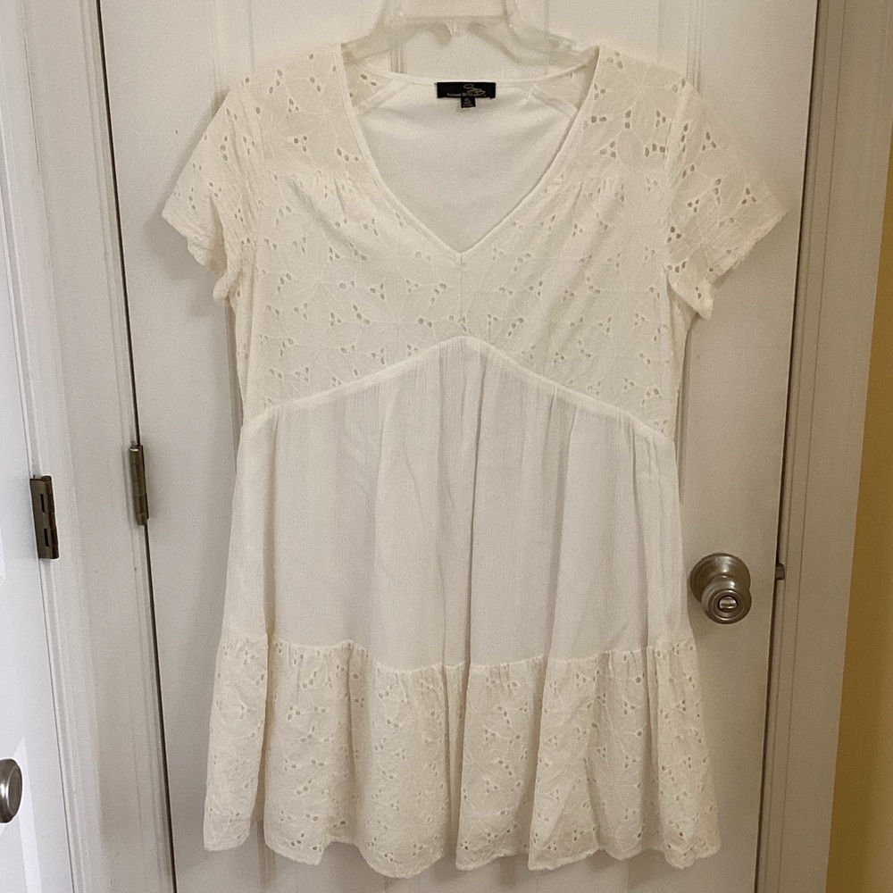 Suzanne Betro Cream Eyelet V-Neck Tiered Midi Dress